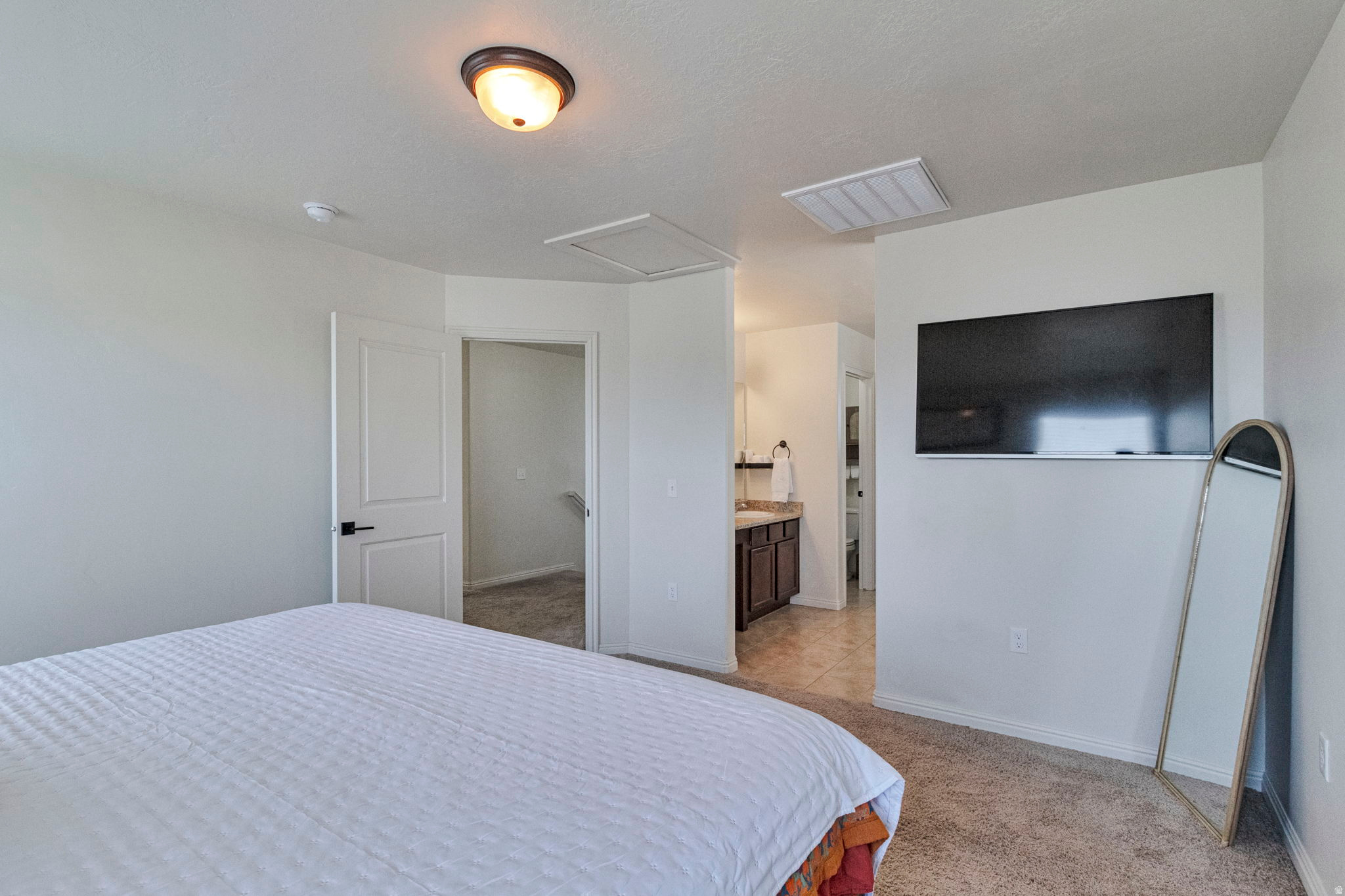 CRESTWOOD ESTATES SU - Residential