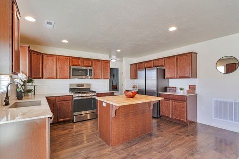Tiny photo for 6052 S 4275 W, Roy, UT 84067 (MLS # 2127228)
