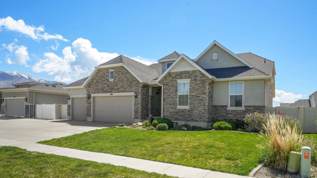 Photo of 394 E ROCKWOOD WAY, Stansbury Park, UT 84074 (MLS # 2157218)