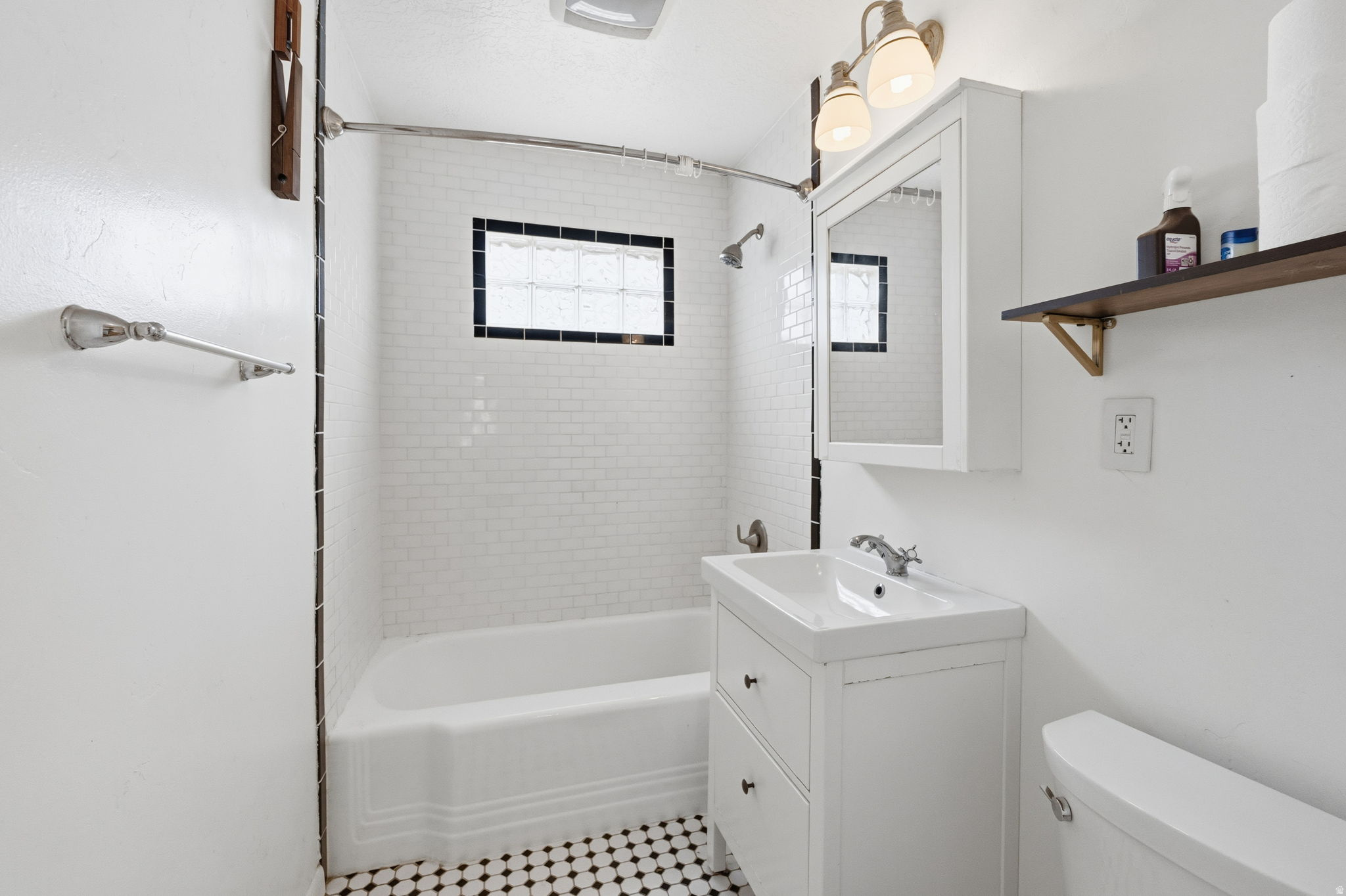 VILLAGE GARDENS - Residential