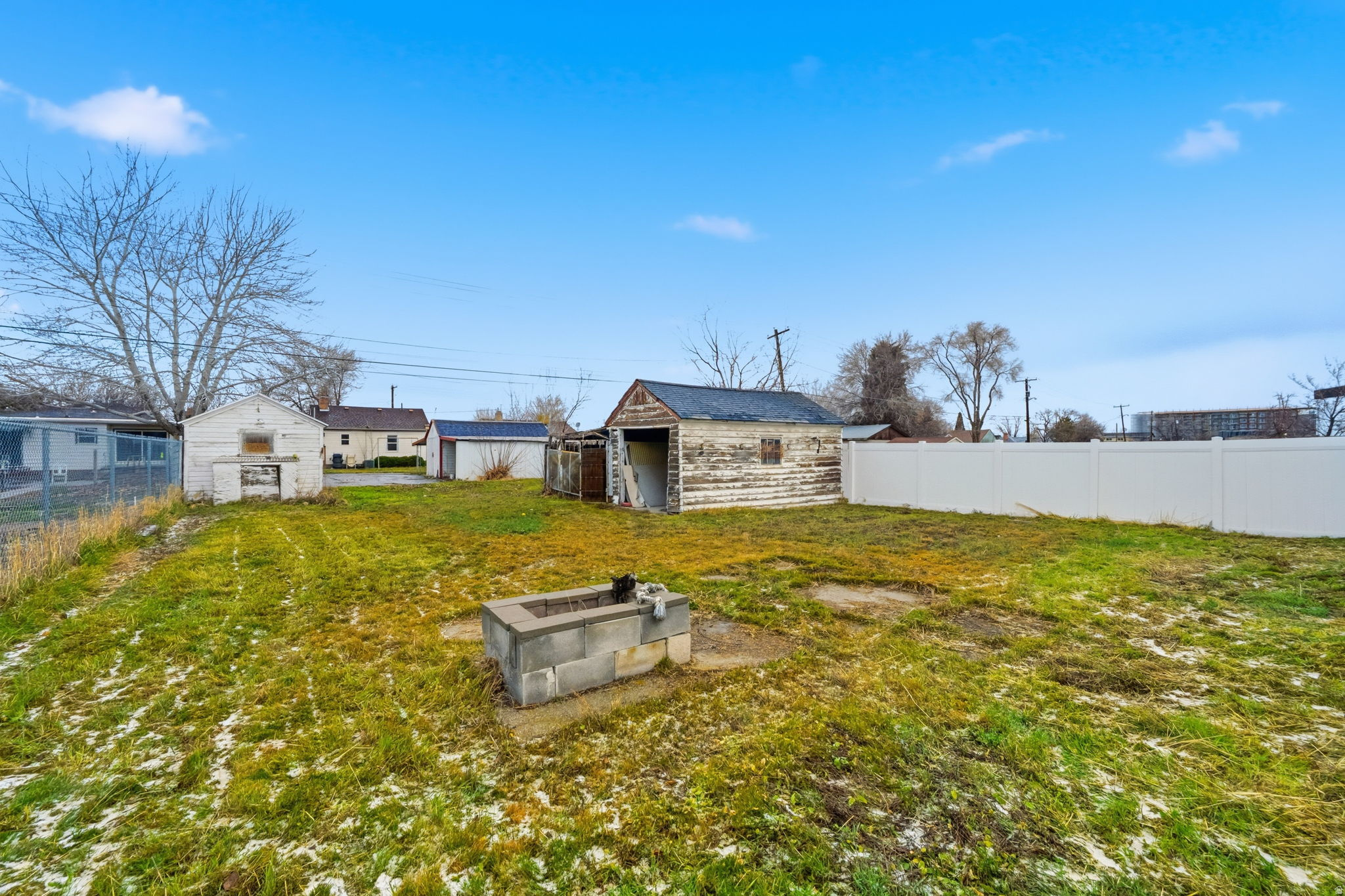 VILLAGE GARDENS - Residential