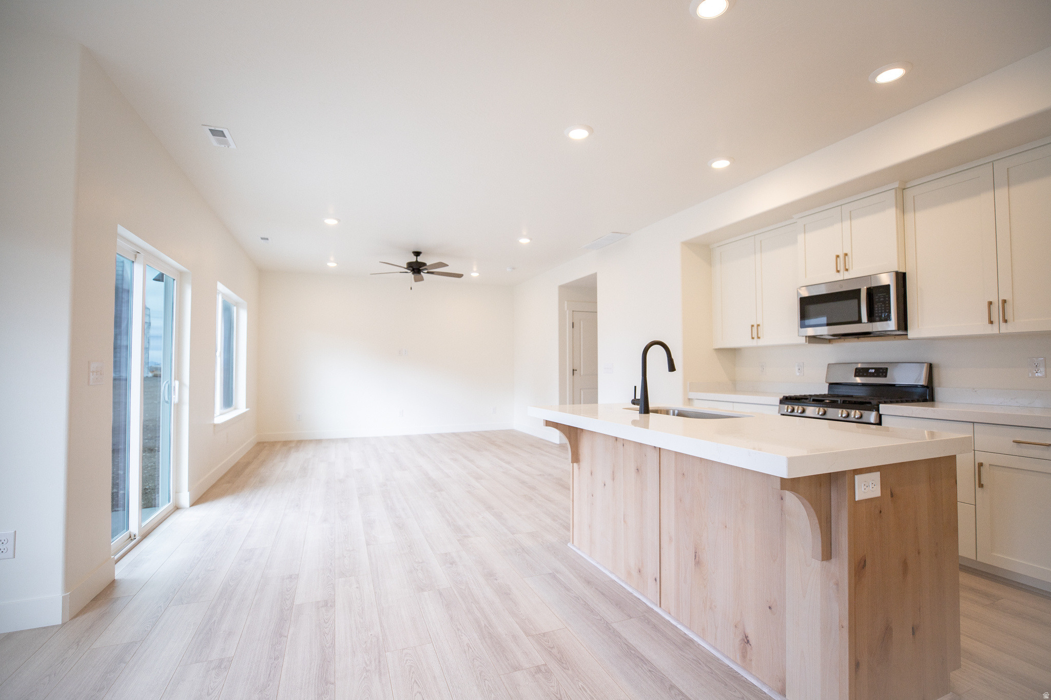 ARROWHEAD SPRINGS - Residential