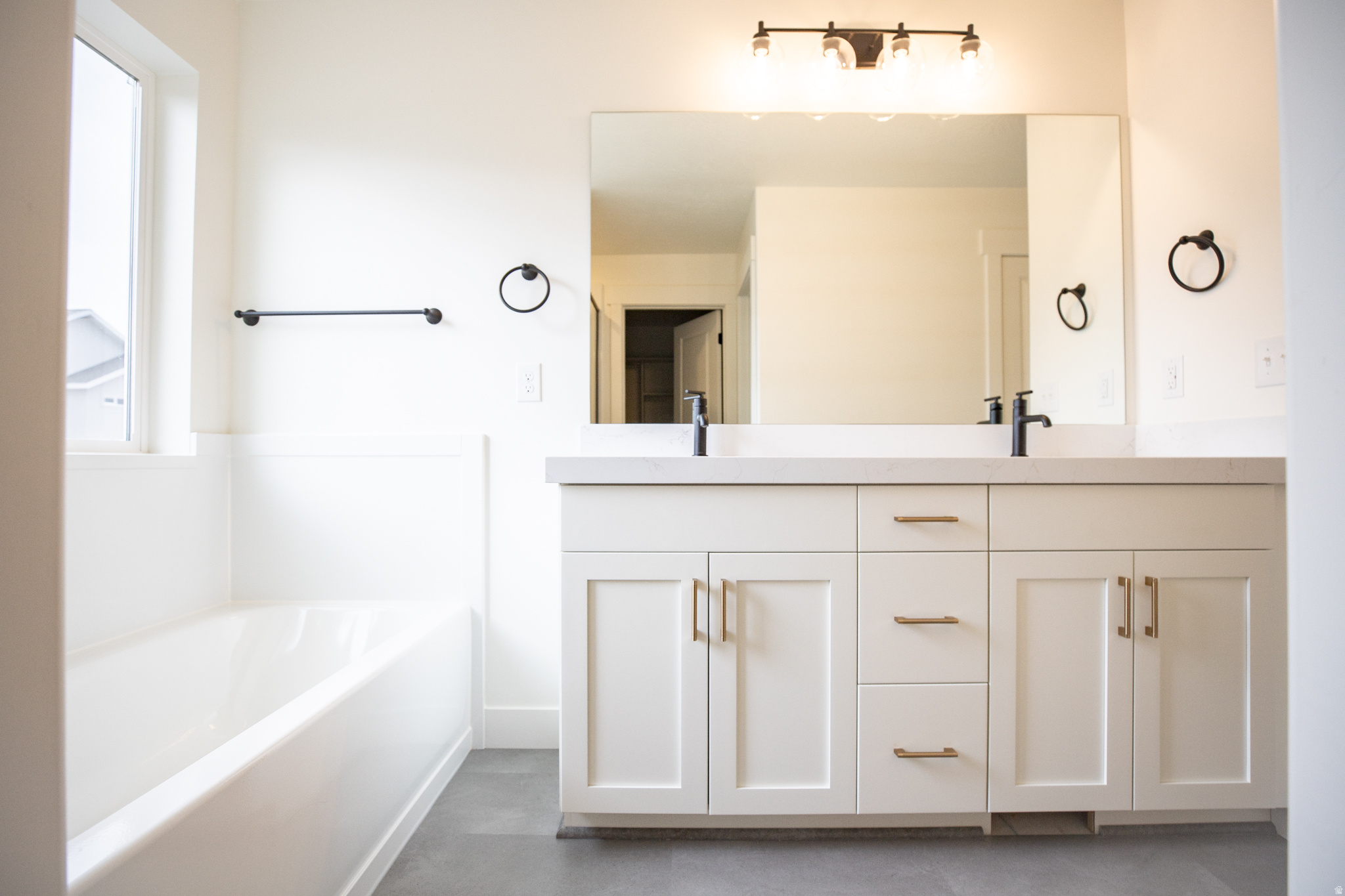 ARROWHEAD SPRINGS - Residential