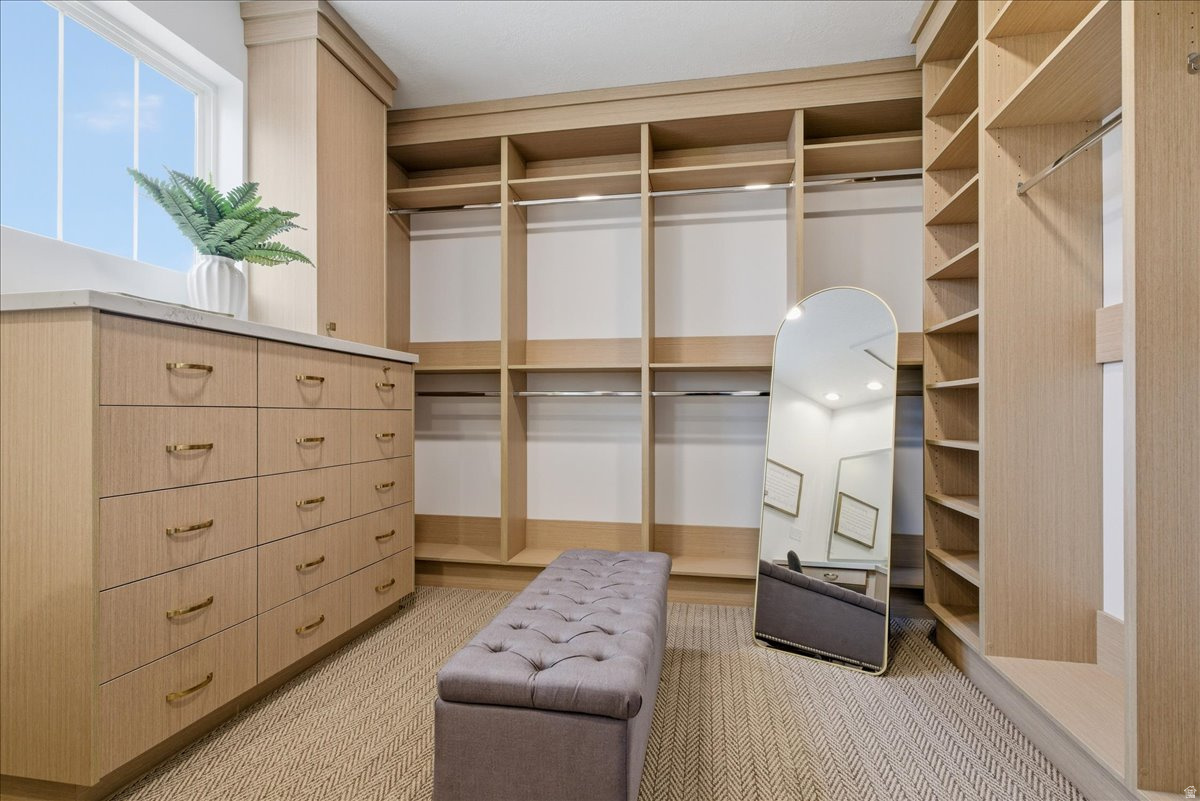 DAYBREAK - Residential