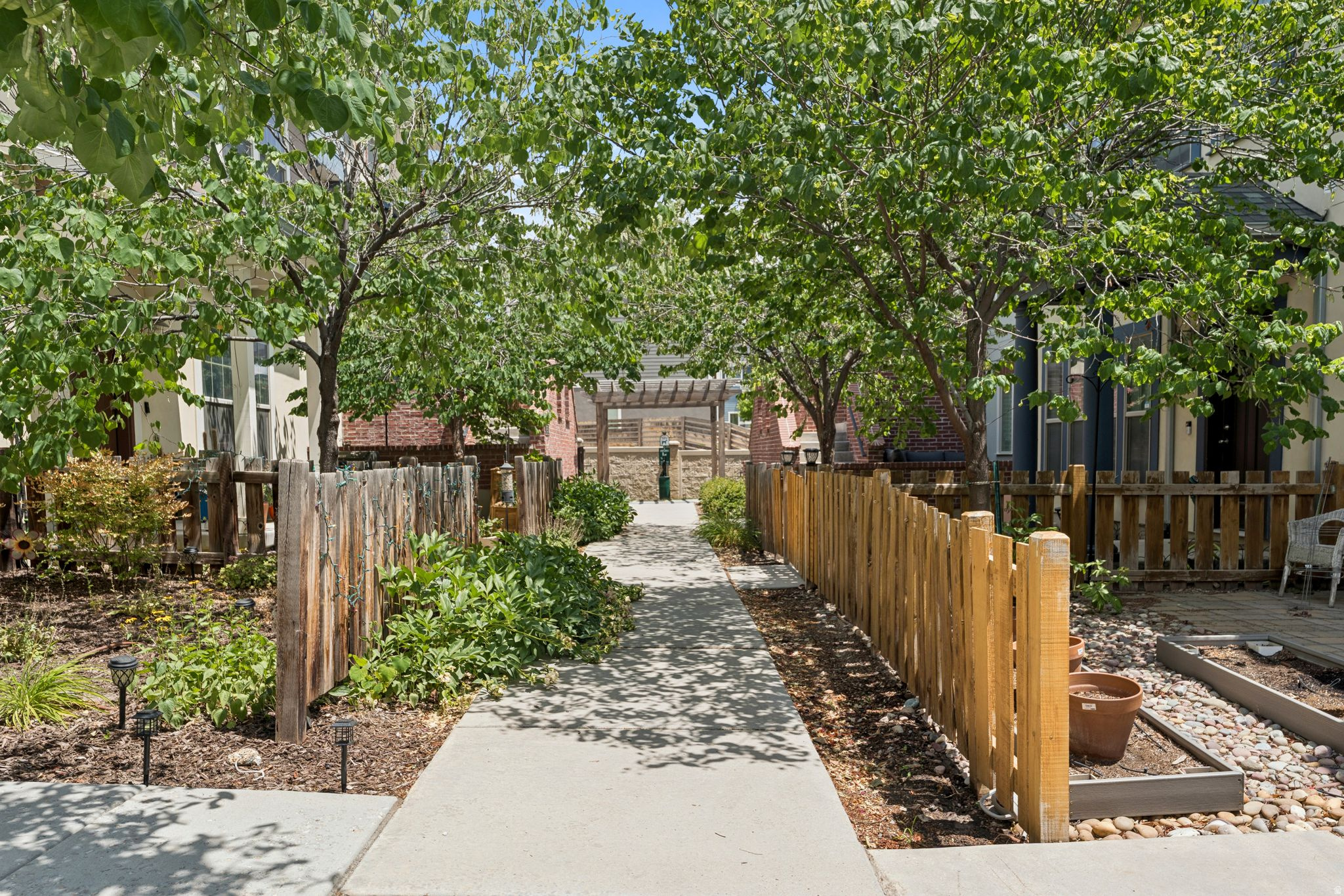 HIGHLAND - Residential