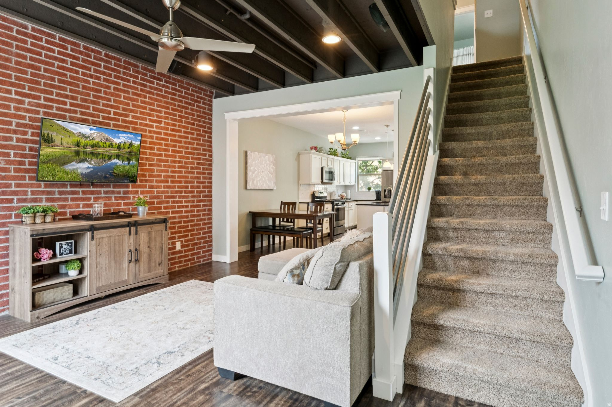 HIGHLAND - Residential