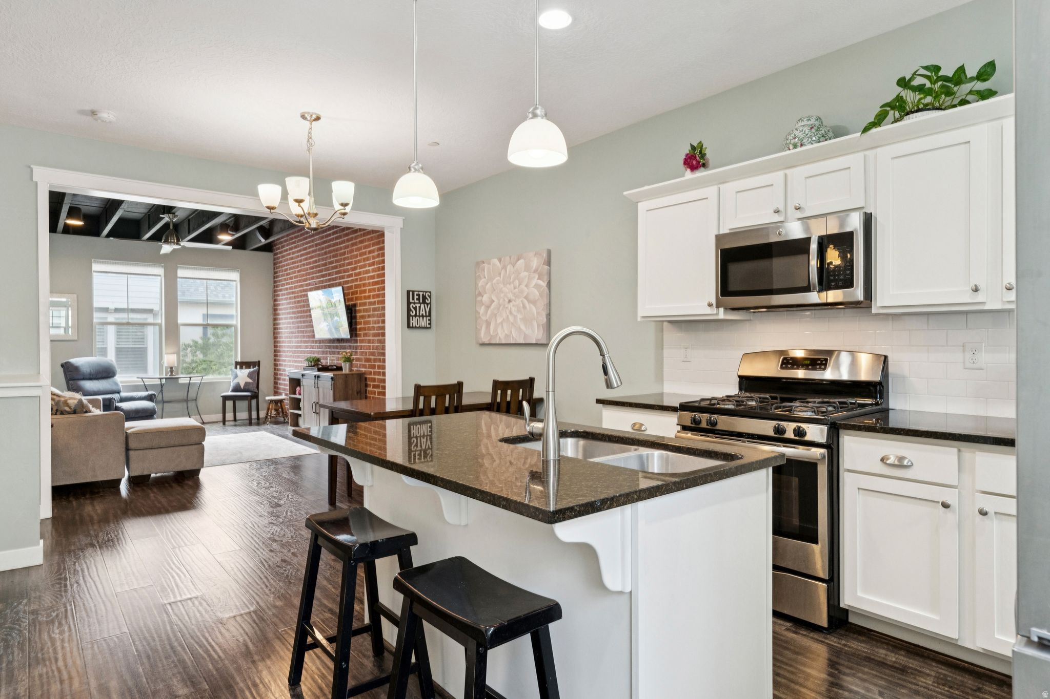 HIGHLAND - Residential