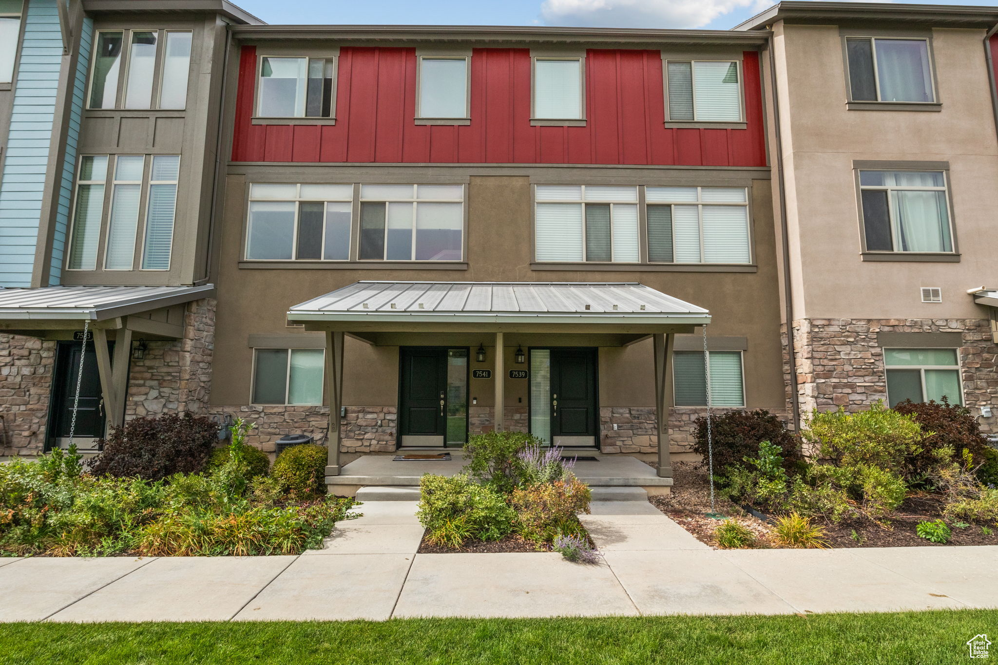 CENTRAL 72 TOWNHOMES - Residential