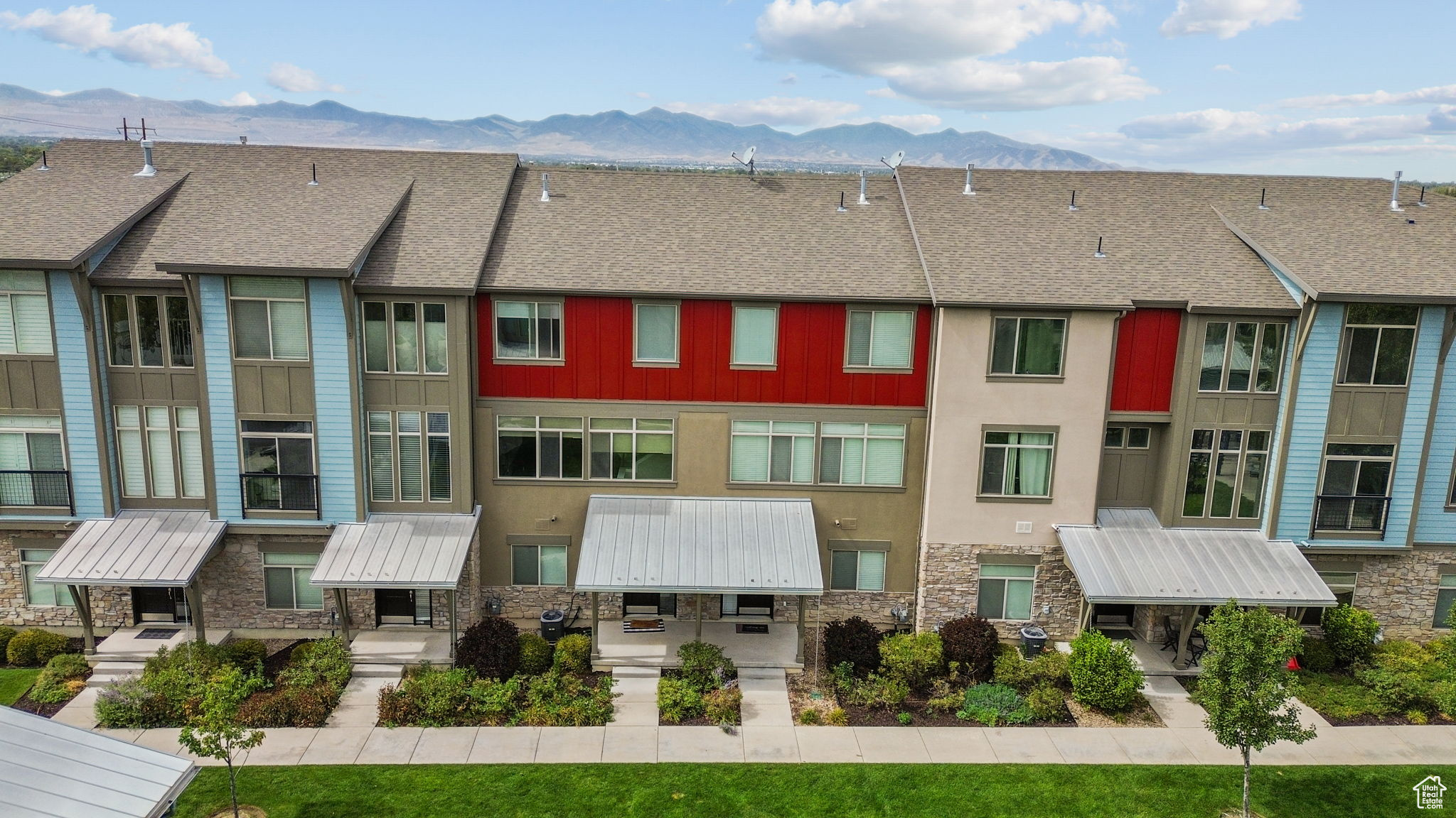 CENTRAL 72 TOWNHOMES - Residential