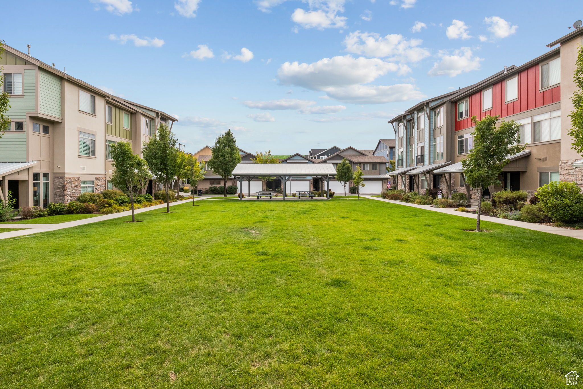 CENTRAL 72 TOWNHOMES - Residential