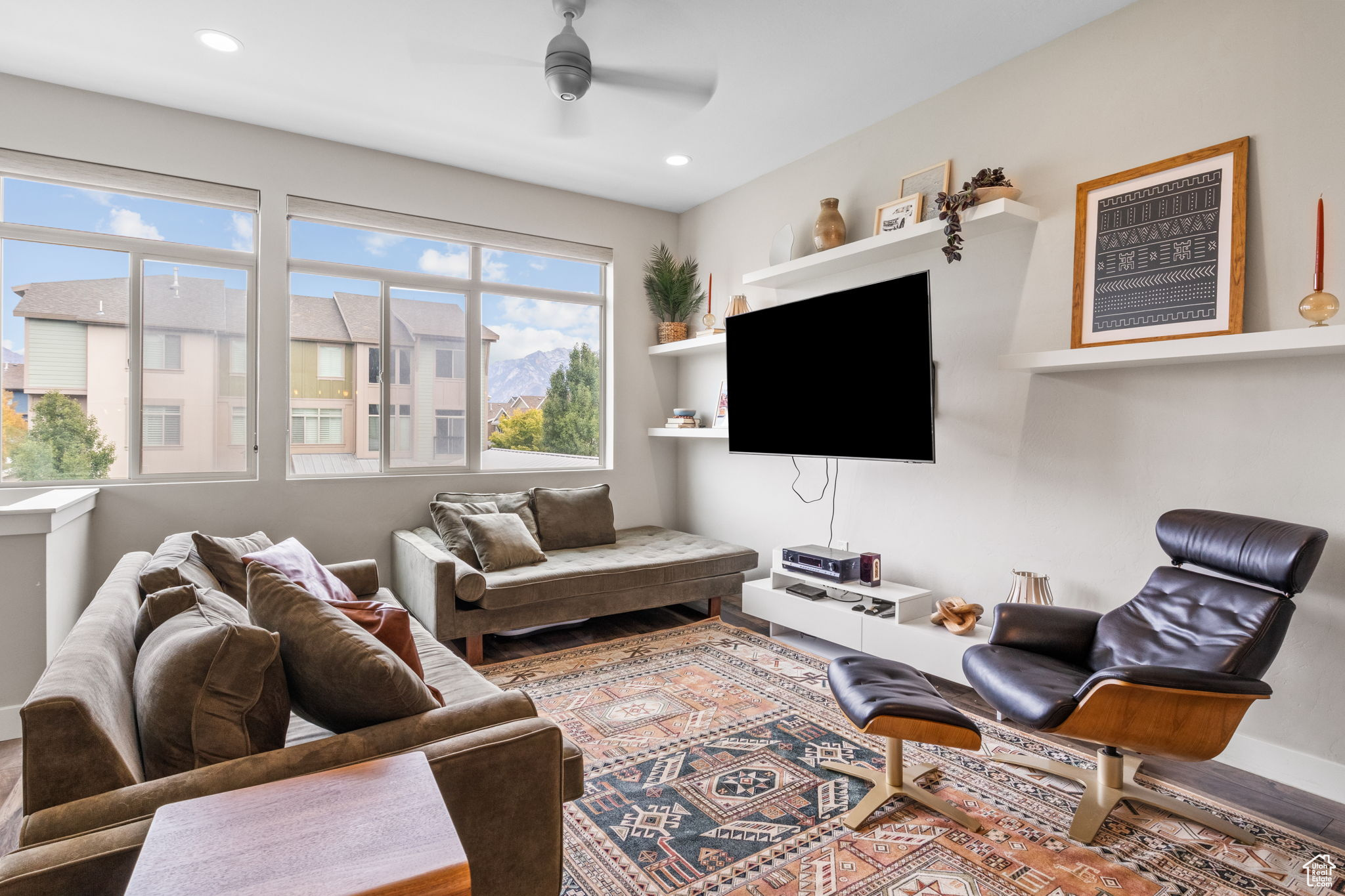 CENTRAL 72 TOWNHOMES - Residential