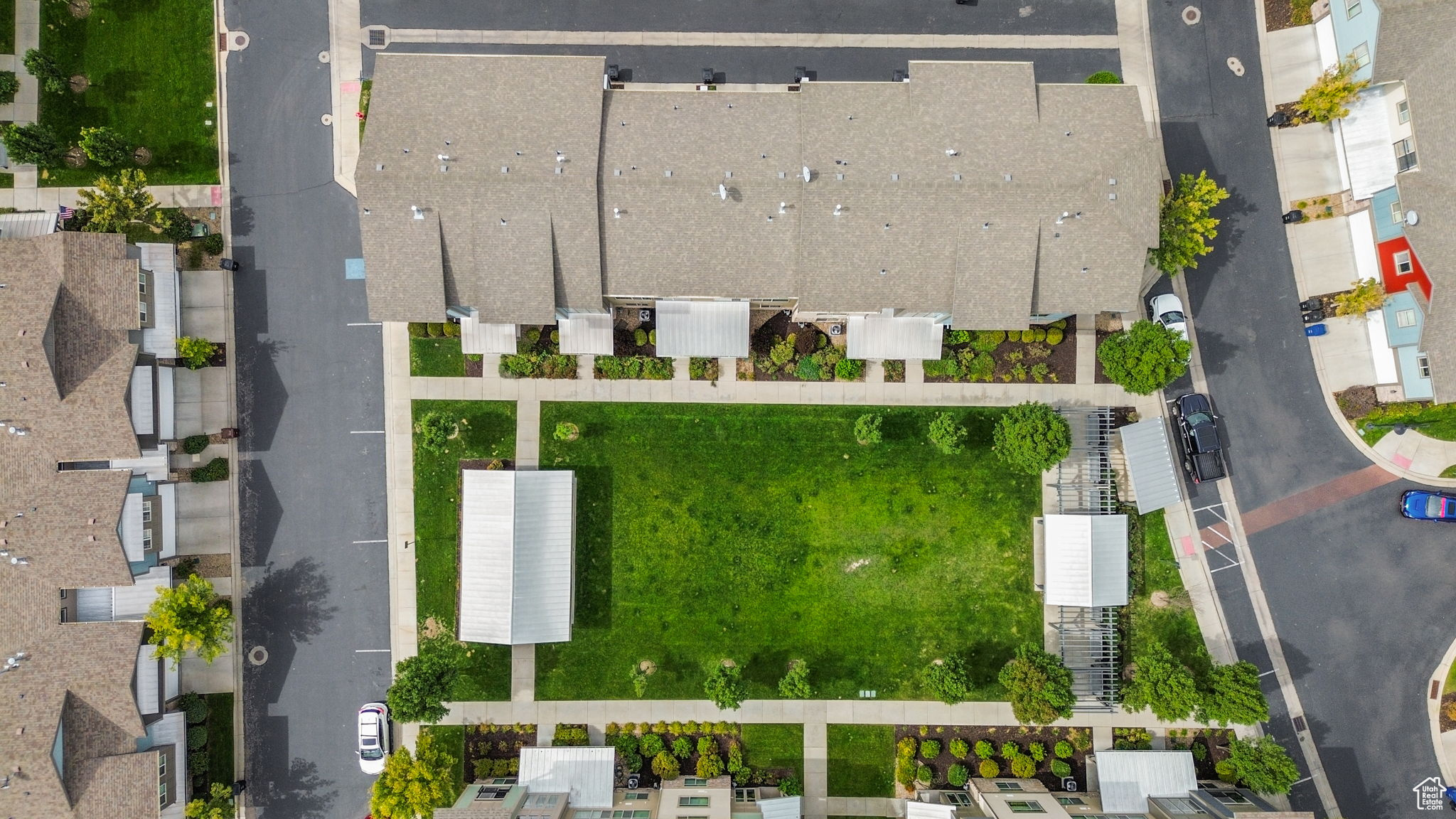 CENTRAL 72 TOWNHOMES - Residential