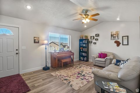Tiny photo for 969 S 640 E, Payson, UT 84651 (MLS # 2107289)