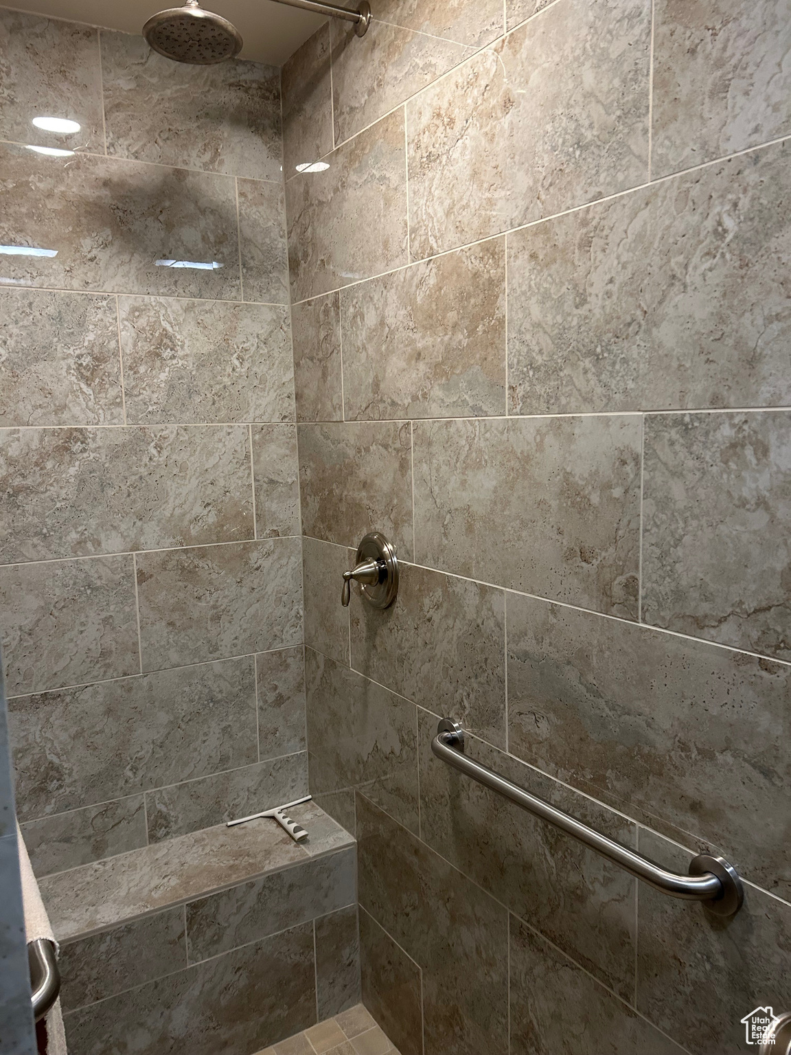 GRANDVIEW FARM CONDO - Residential