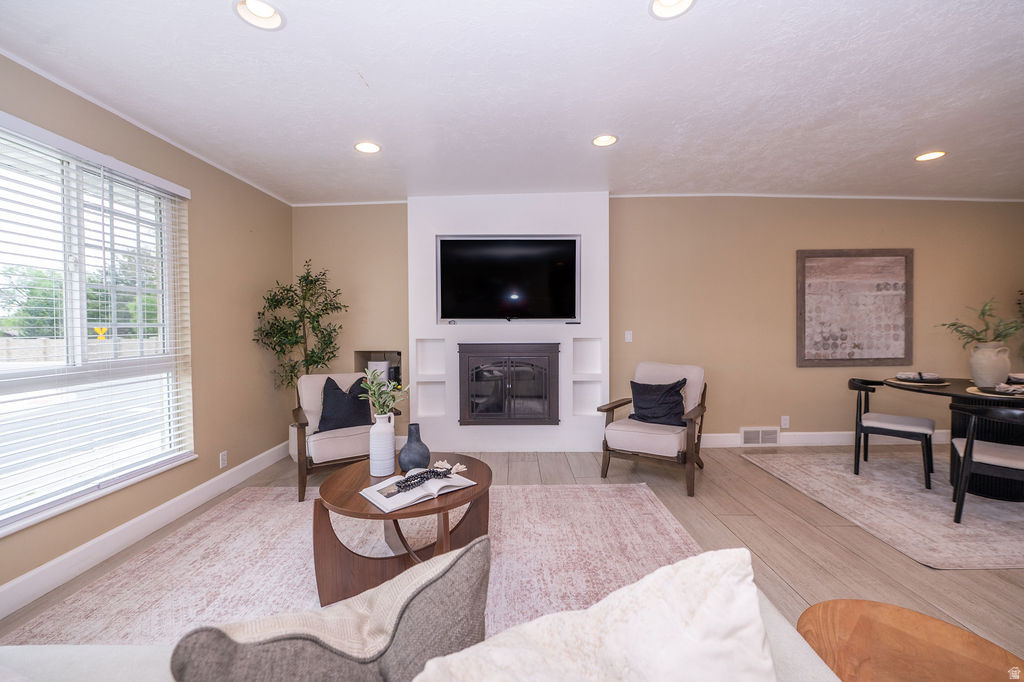 JAMESTOWN - Residential