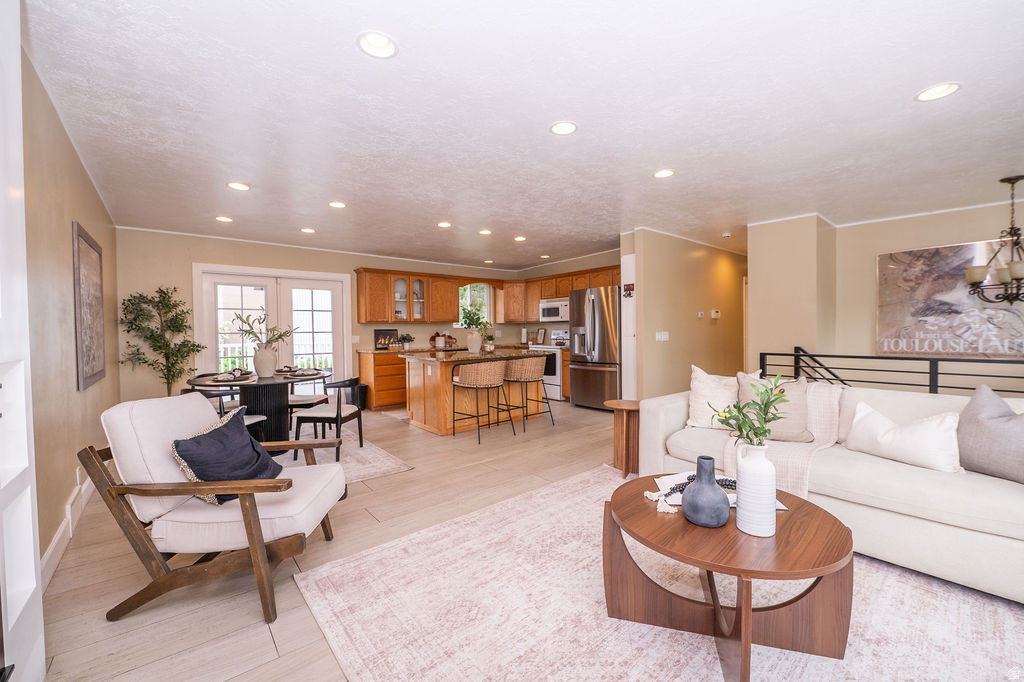 JAMESTOWN - Residential