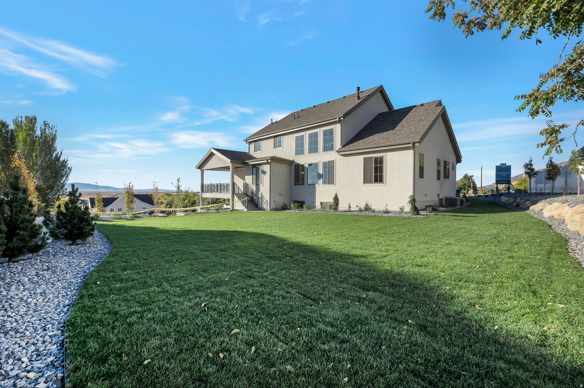 SUMMERHILL LANE - Residential