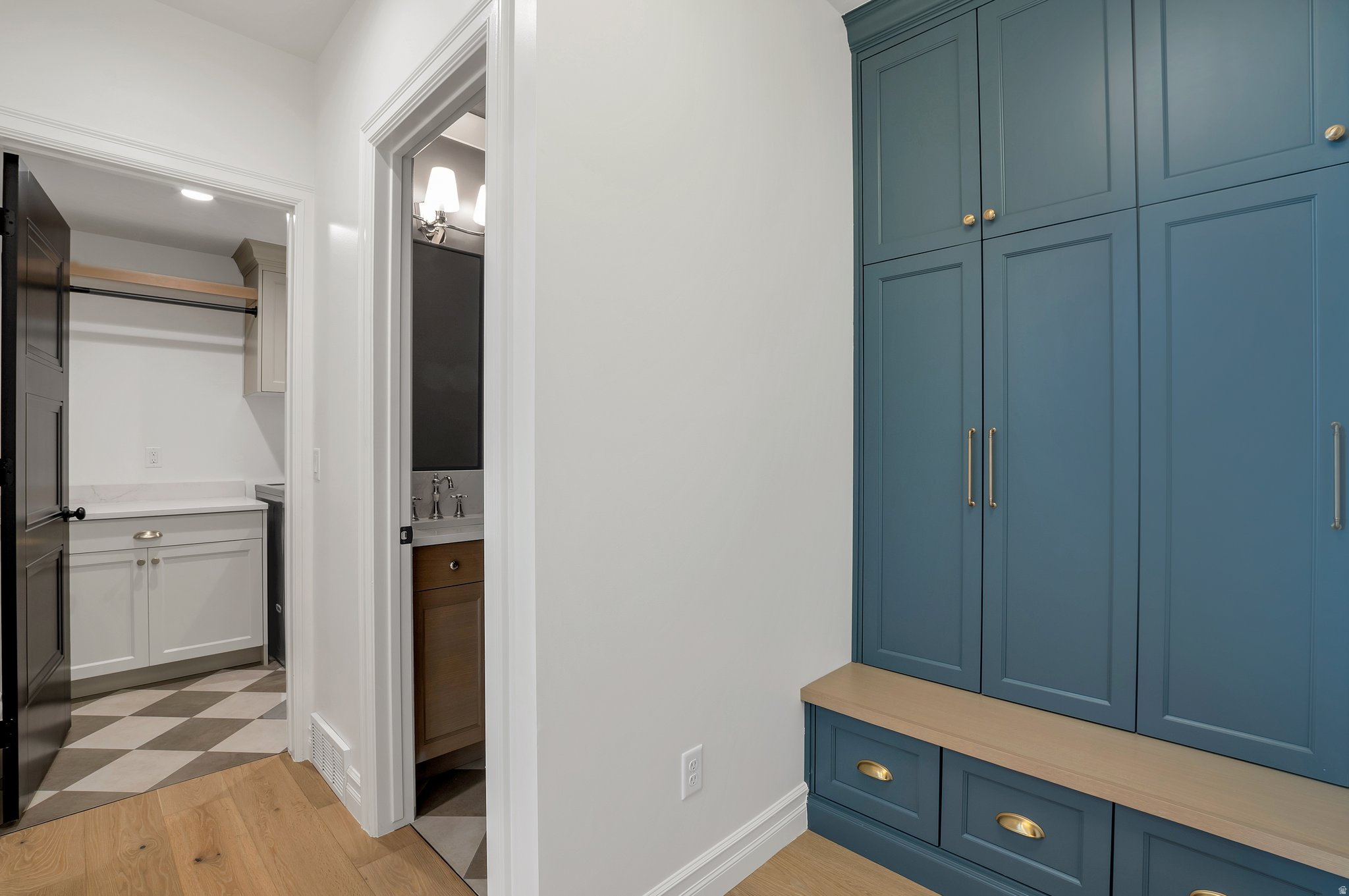 SUMMERHILL LANE - Residential