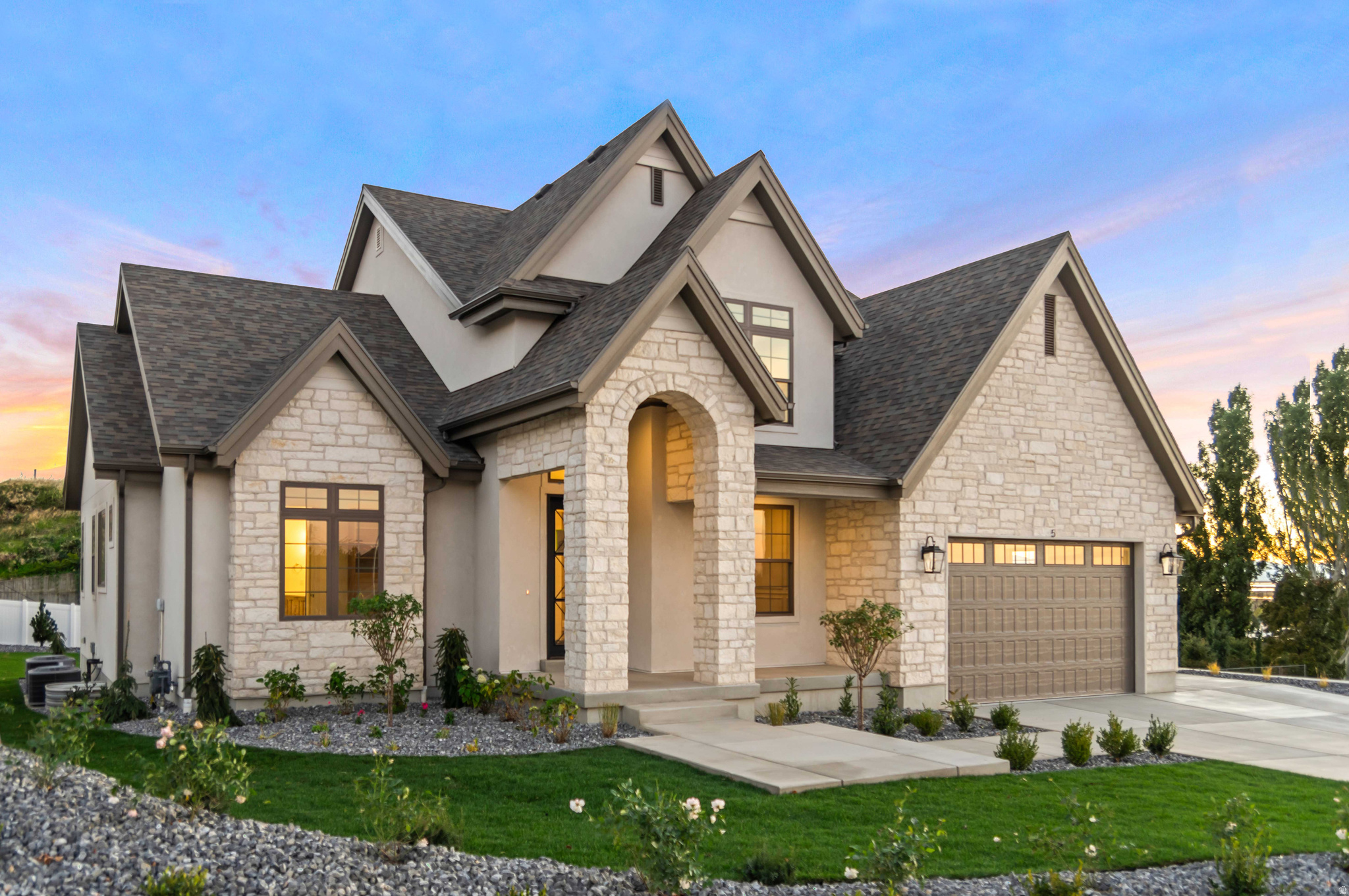 SUMMERHILL LANE - Residential