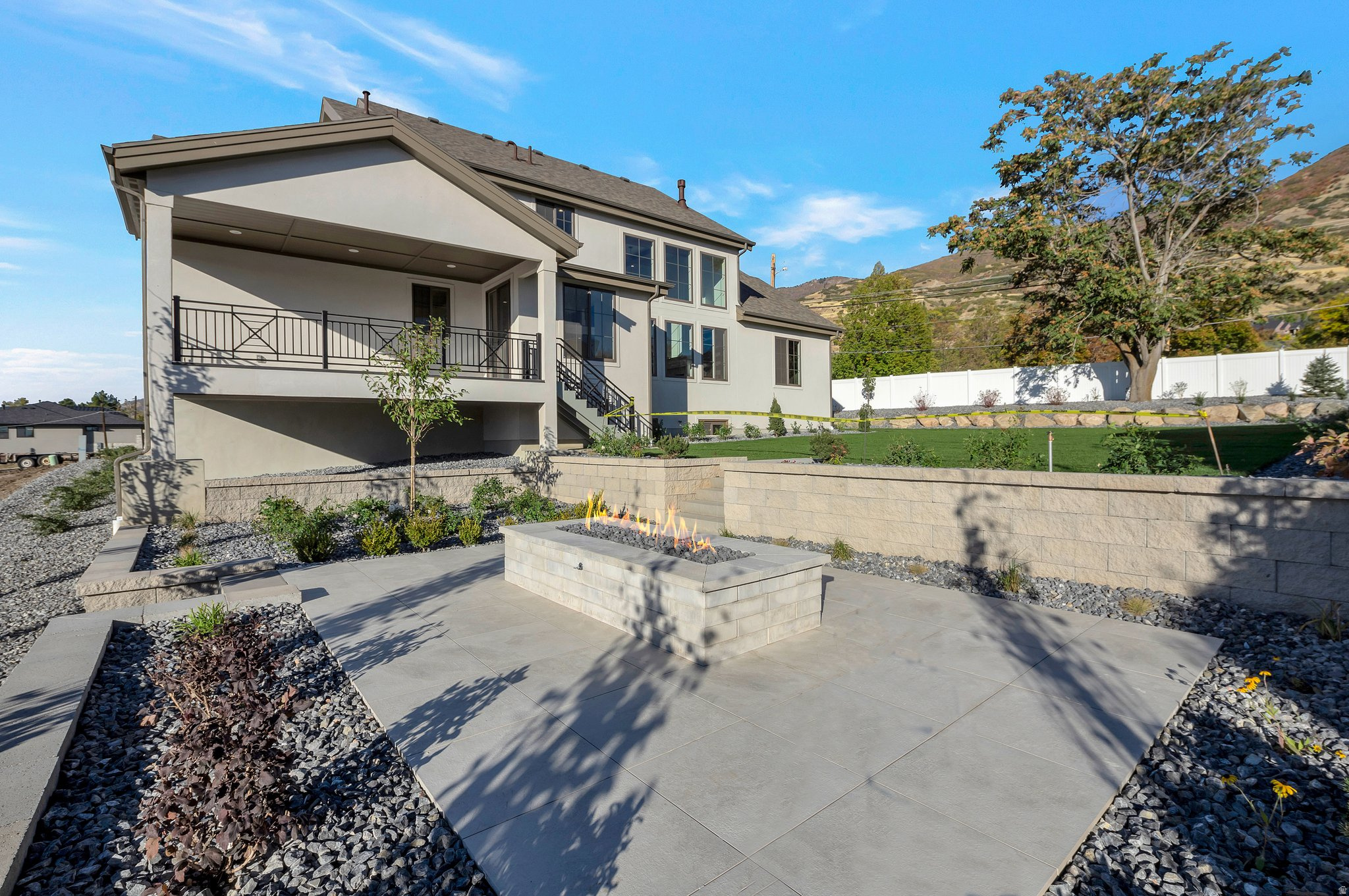 SUMMERHILL LANE - Residential