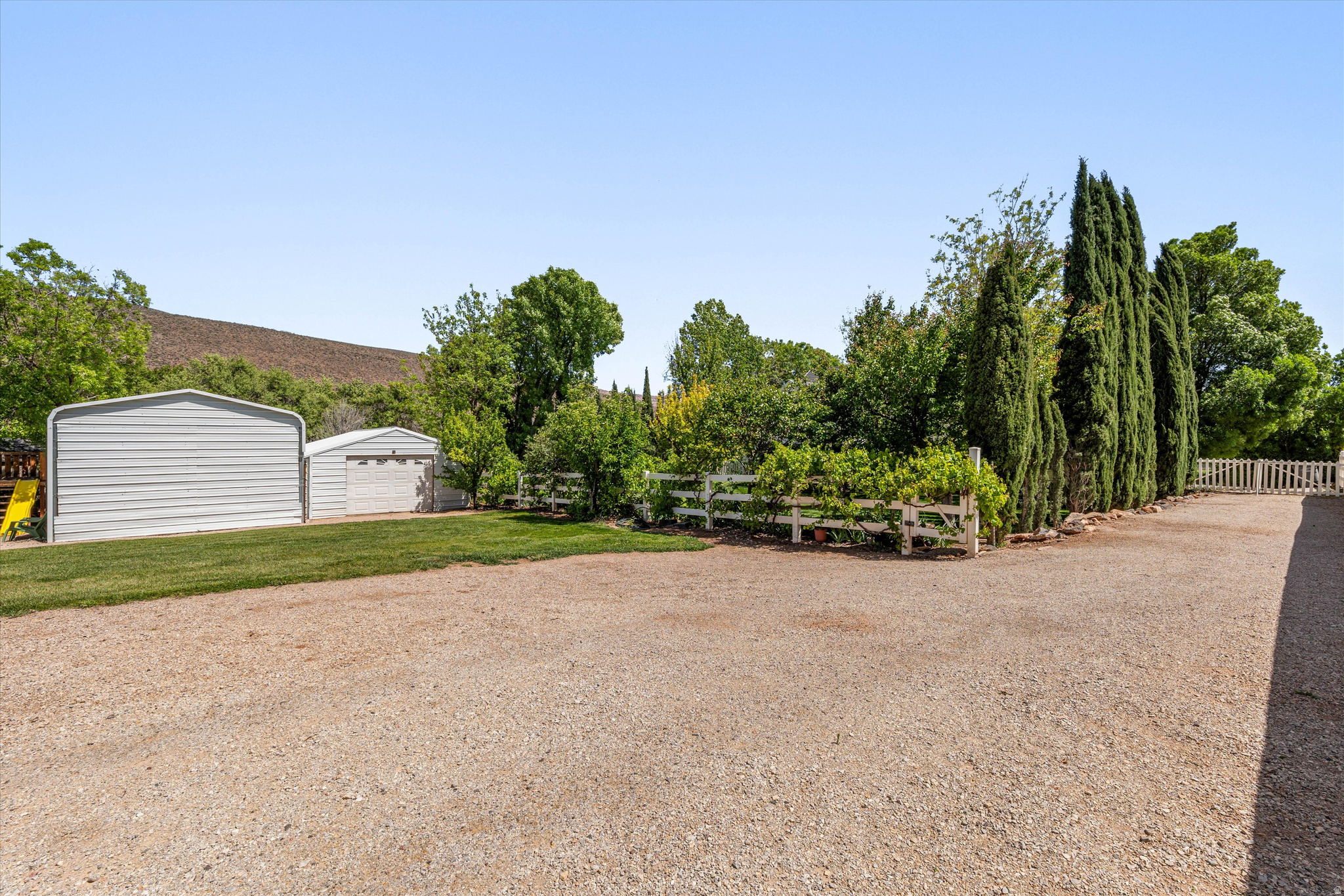 TOQUERVILLE TOWNSITE - Residential