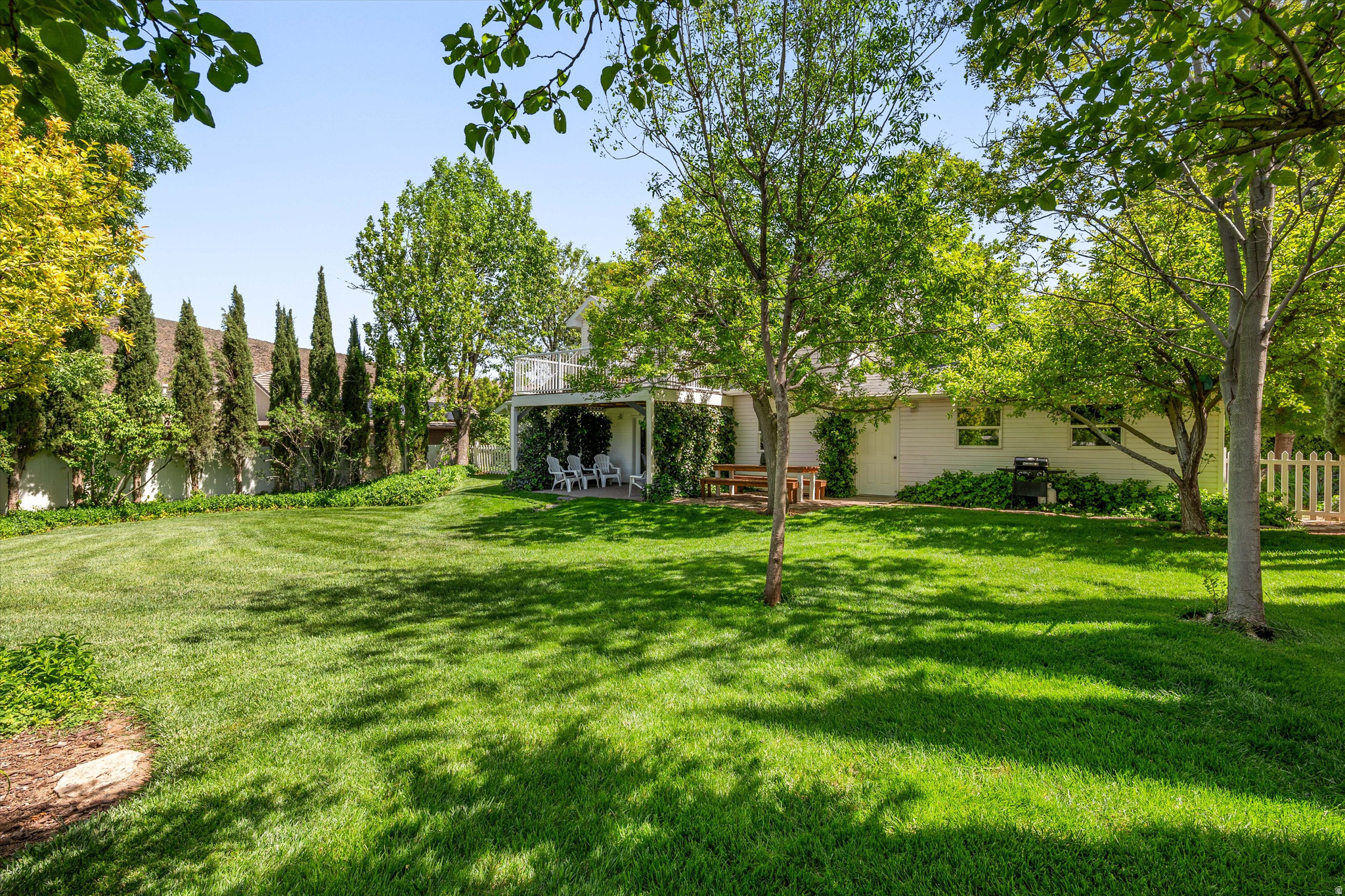 TOQUERVILLE TOWNSITE - Residential