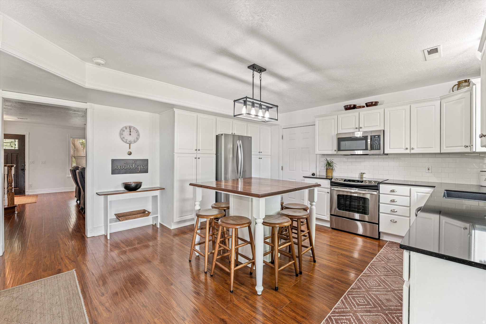 TOQUERVILLE TOWNSITE - Residential