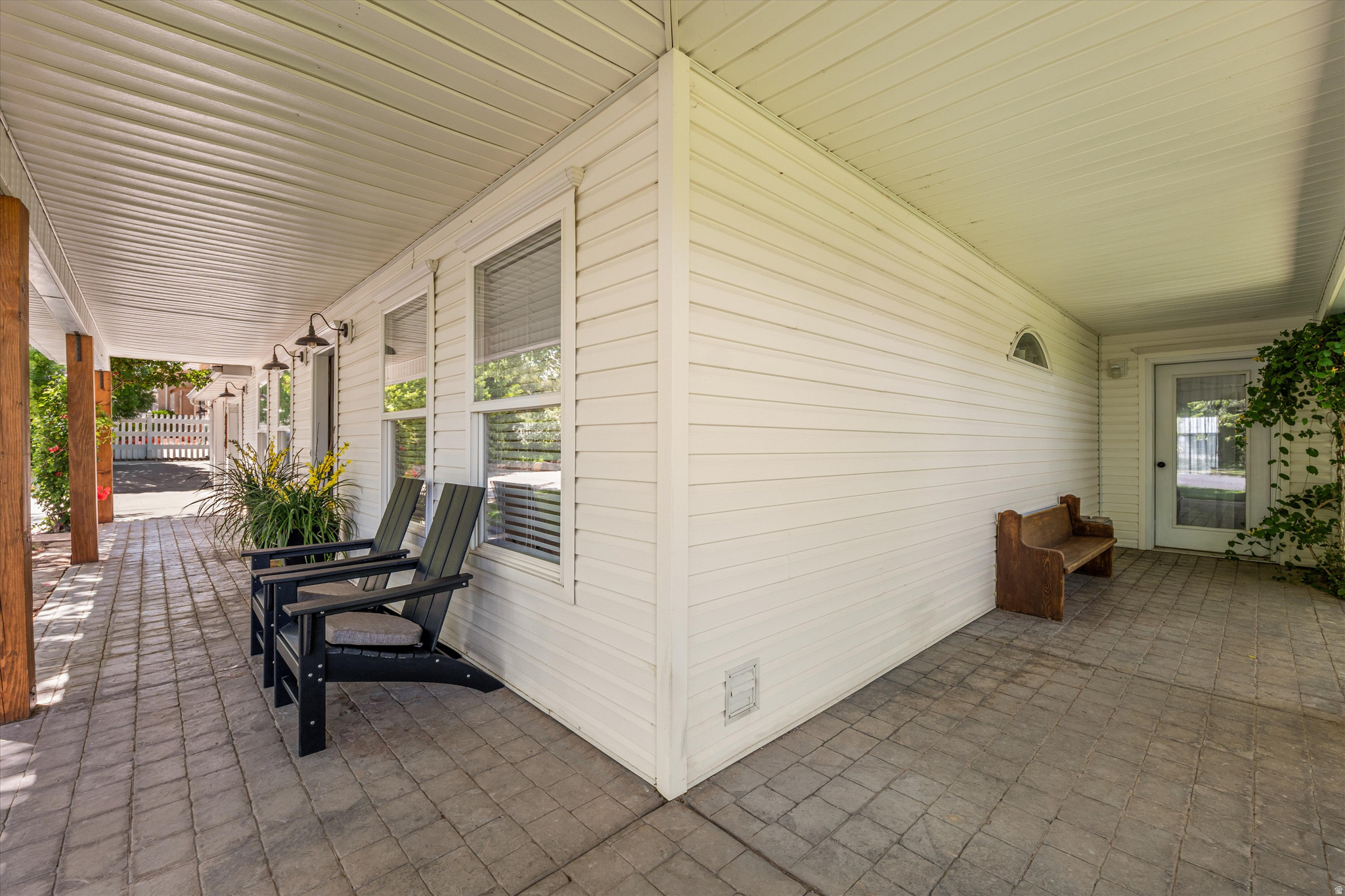 TOQUERVILLE TOWNSITE - Residential