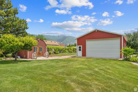 Tiny photo for 1087 W BARNES DR, Kaysville, UT 84037 (MLS # 2137952)