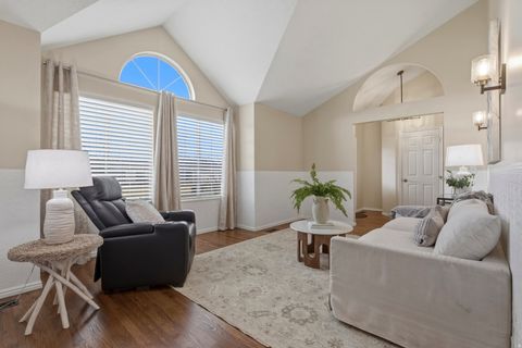 Tiny photo for 1087 W BARNES DR, Kaysville, UT 84037 (MLS # 2137952)