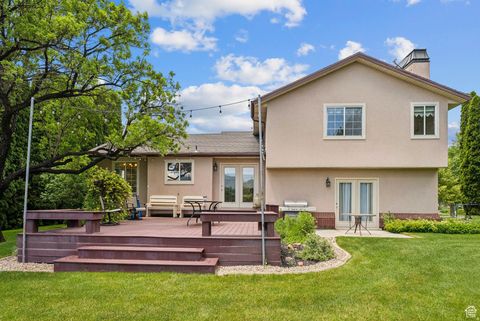 Tiny photo for 1087 W BARNES DR, Kaysville, UT 84037 (MLS # 2137952)