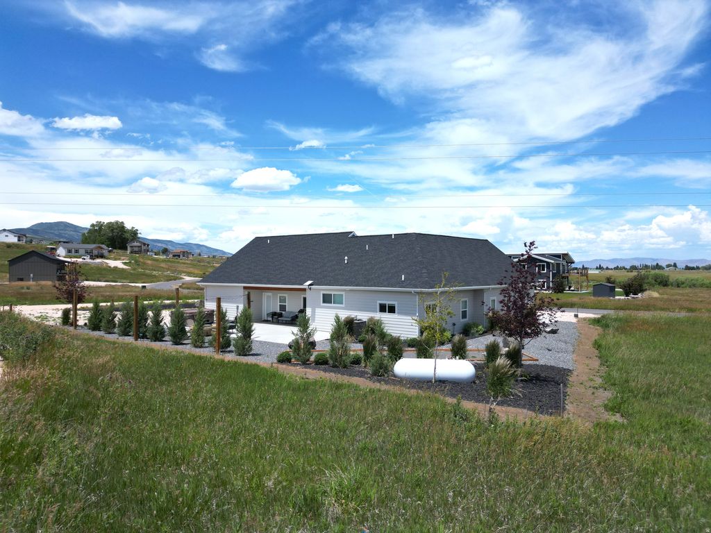 Photo of 2962 S SAND TRAP CIR #69, Garden City, UT 84028 (MLS # 2169480)