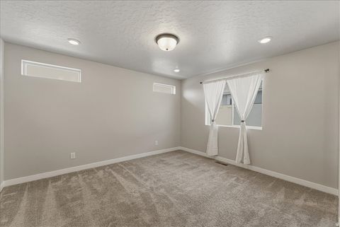 Tiny photo for 246 S MEADOWBROOK CT, Saratoga Springs, UT 84045 (MLS # 2136222)