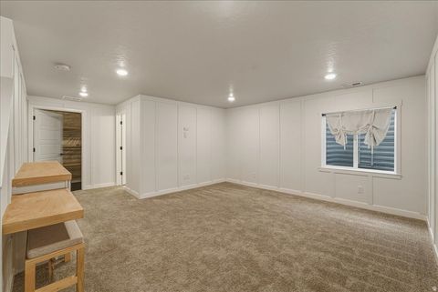 Tiny photo for 246 S MEADOWBROOK CT, Saratoga Springs, UT 84045 (MLS # 2136222)