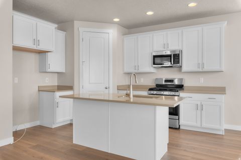 Tiny photo for 6624 W PRAIRIE FIRE LN, Herriman, UT 84096 (MLS # 2140572)