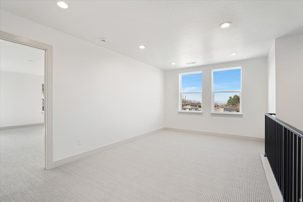 OAKHAVEN PARK - Residential