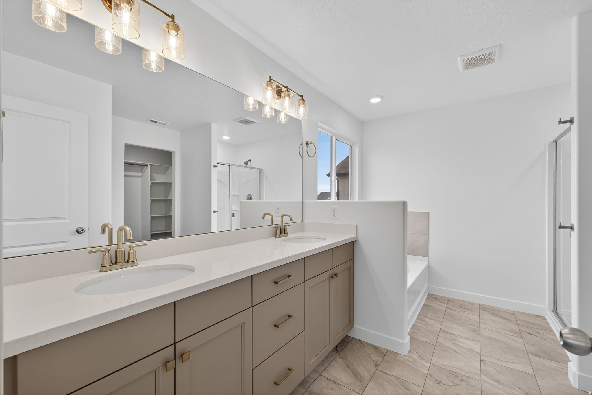 JACKSON - Residential