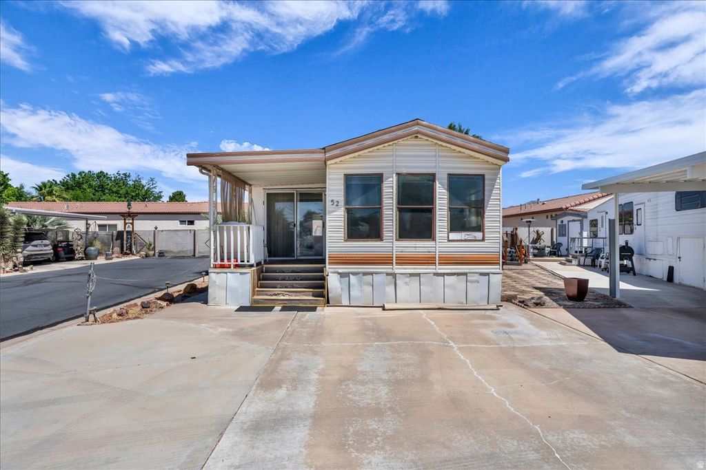 Photo of 1225 N DIXIE DOWNS RD #52, Saint George, UT 84770 (MLS # 2162060)