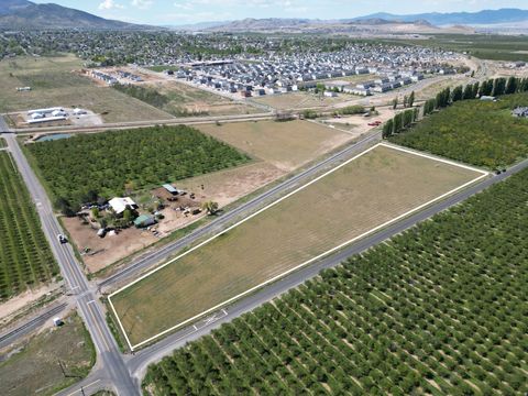 Photo of Santaquin, UT 84655 (MLS # 2155186)