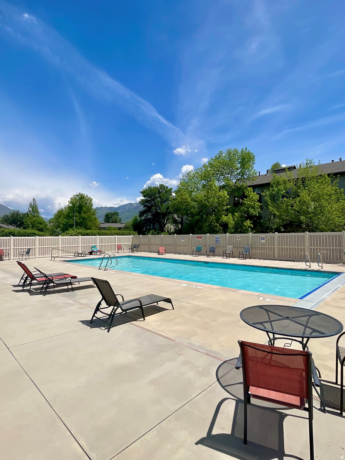 HIDDEN LAKE CONDO - Residential