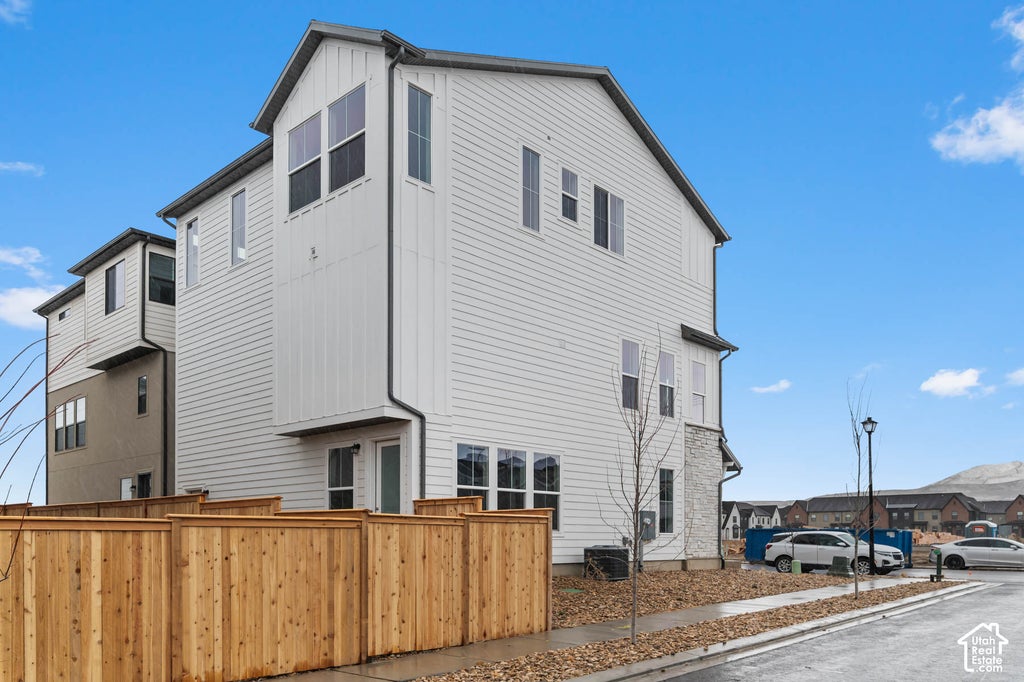 Photo of 2794 N TWIN FLOWER WAY, Lehi, UT 84043 (MLS # 2188679)
