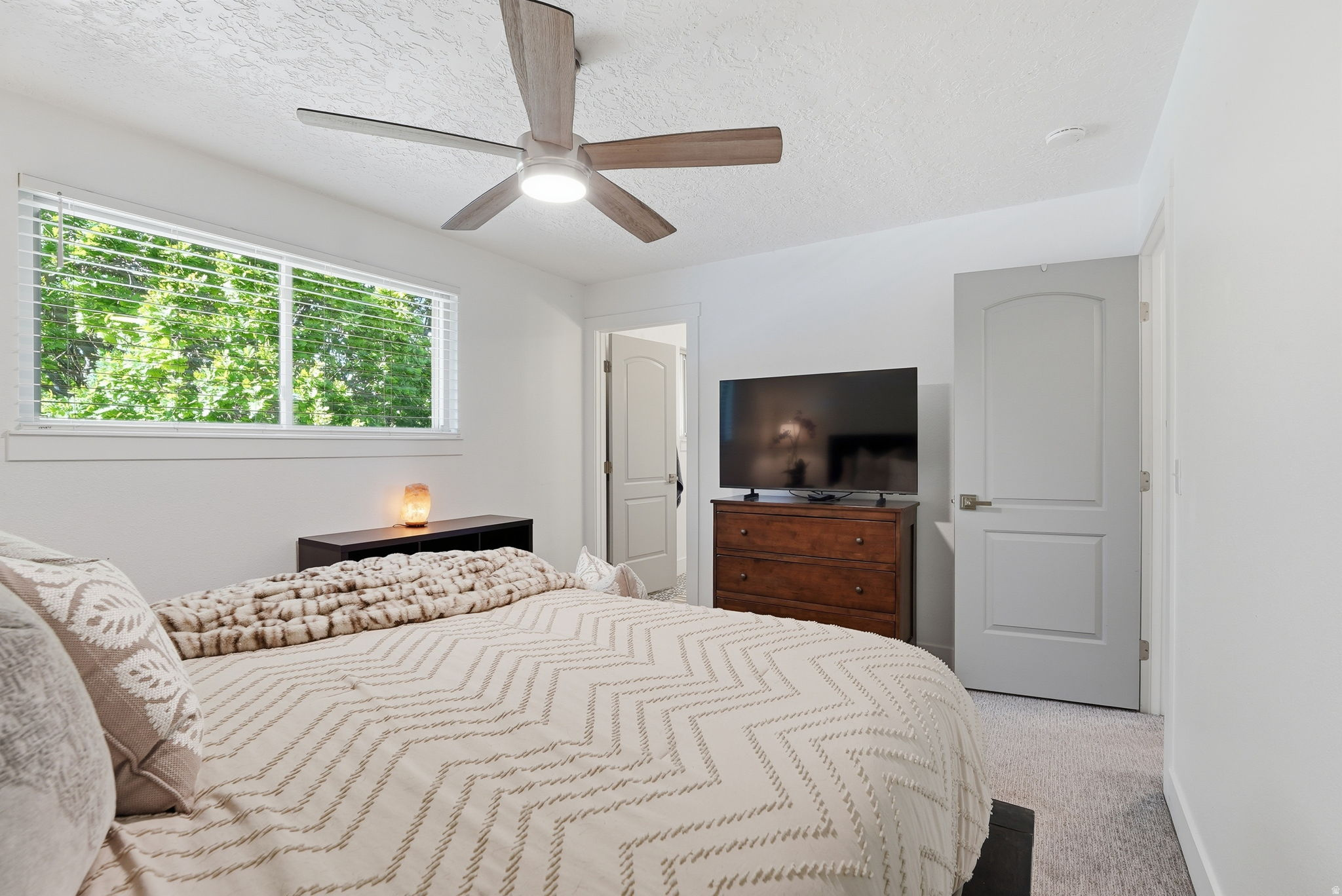 NUTREE WEST - Residential