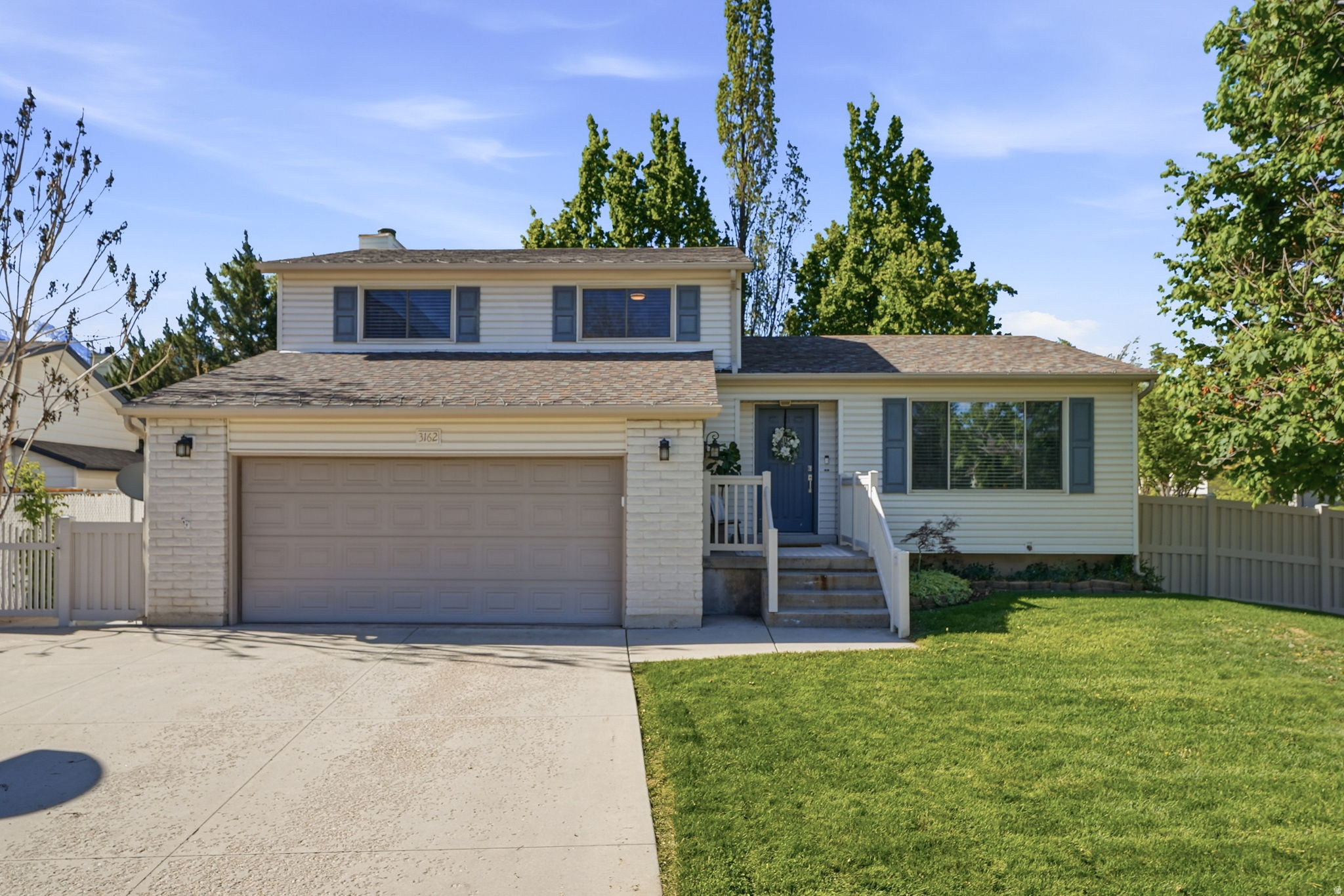 NUTREE WEST - Residential