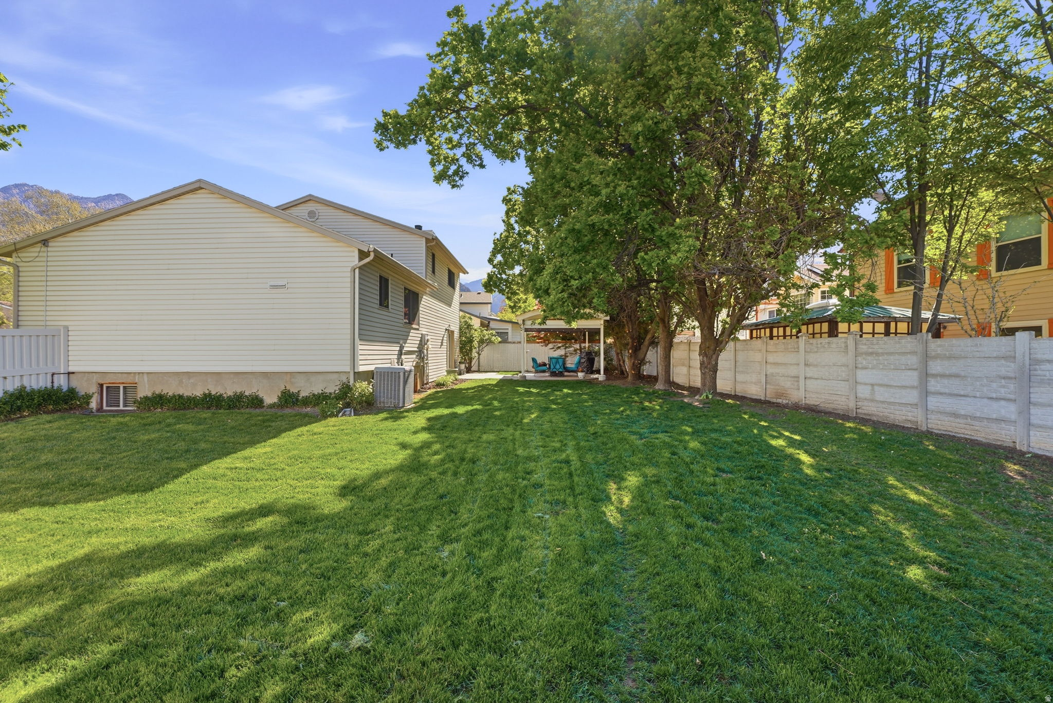 NUTREE WEST - Residential