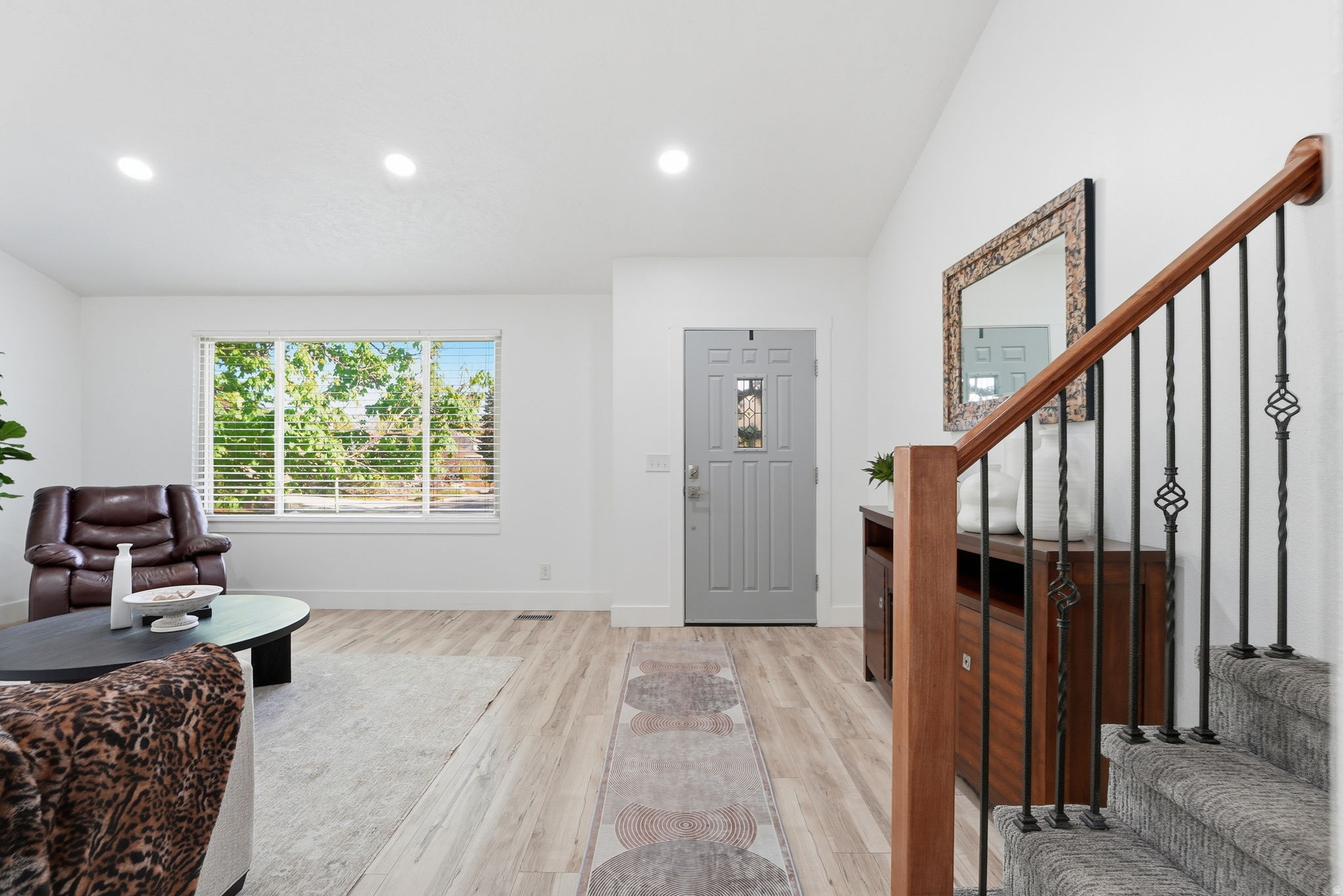 NUTREE WEST - Residential