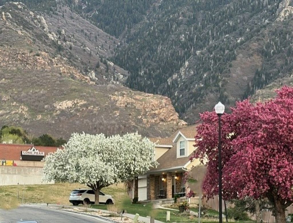 Photo of 2212 E HIGH MESA DR S, Sandy, UT 84092 (MLS # 2154938)