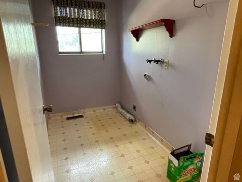 Tiny photo for 2099 E WORCHESTER DR S, Cottonwood Heights, UT 84121 (MLS # 2118242)