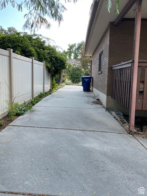 Tiny photo for 2099 E WORCHESTER DR S, Cottonwood Heights, UT 84121 (MLS # 2118242)