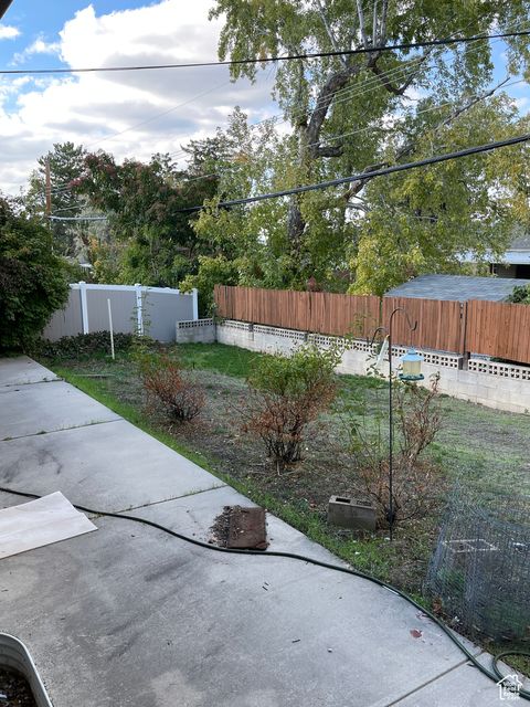 Tiny photo for 2099 E WORCHESTER DR S, Cottonwood Heights, UT 84121 (MLS # 2118242)