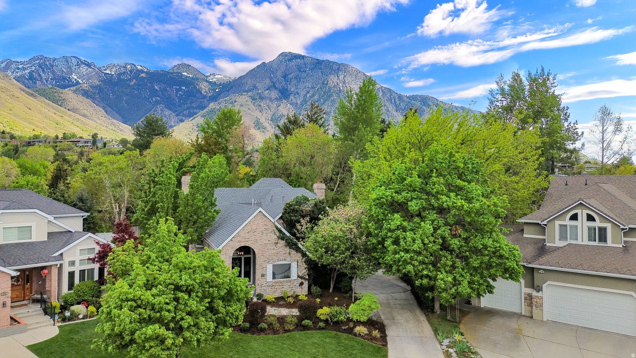 COUNTRY MILL ESTATE - Residential